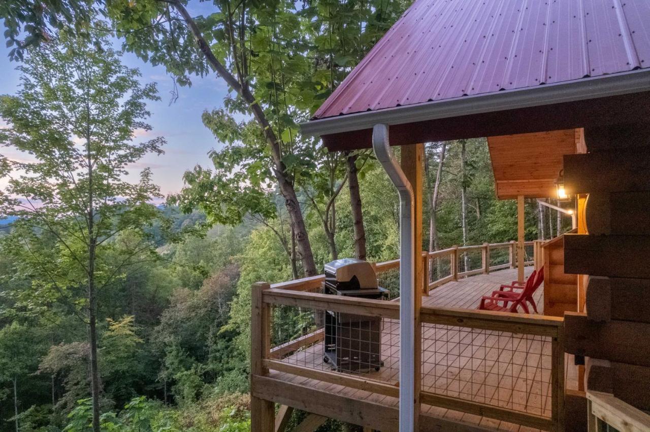 Stunning 2Br Cabin With Mountain Views Waynesville Eksteriør billede